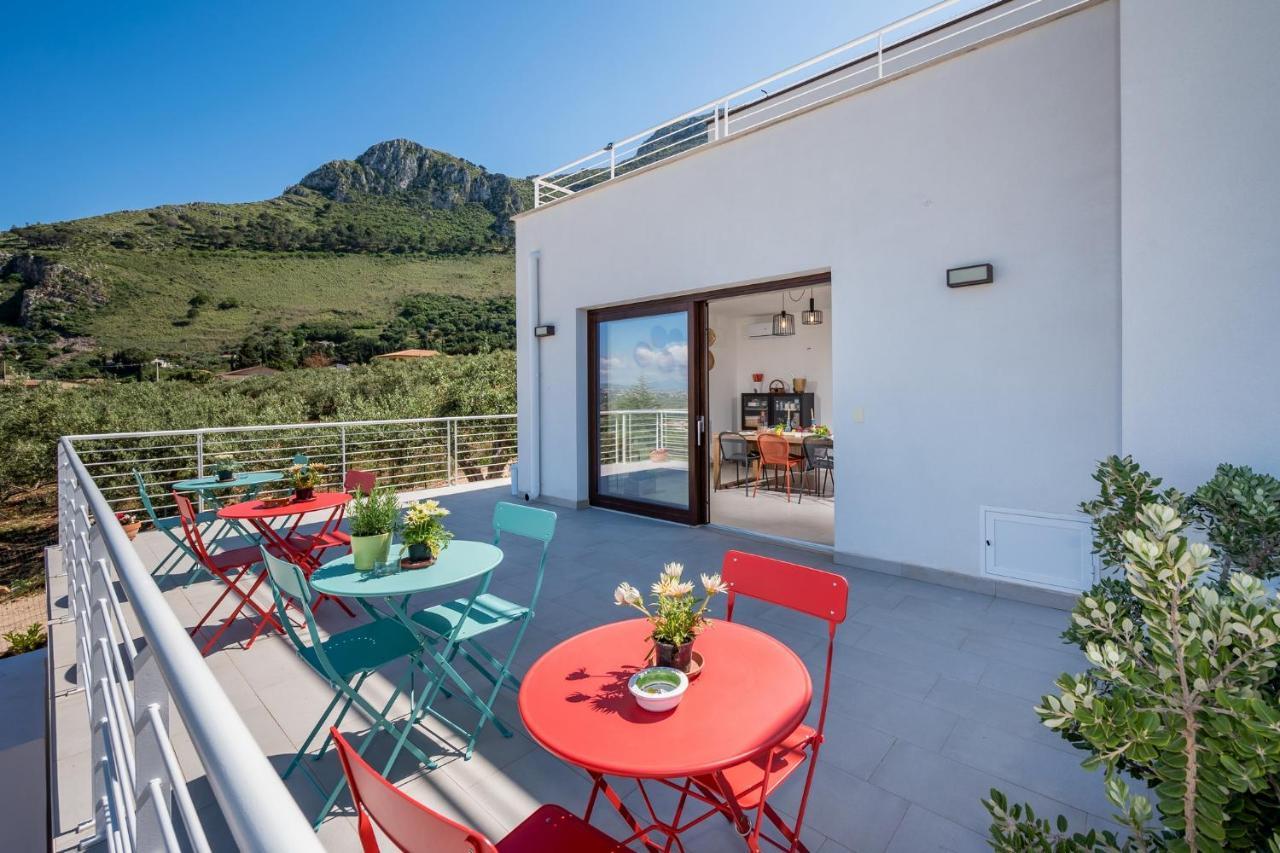 Villa Maria Con Piscina E Vista Mare Кастеламаре дел Голфо Екстериор снимка