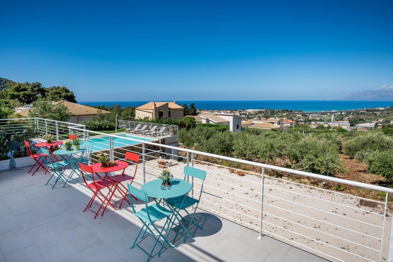 Villa Maria Con Piscina E Vista Mare Кастеламаре дел Голфо Екстериор снимка
