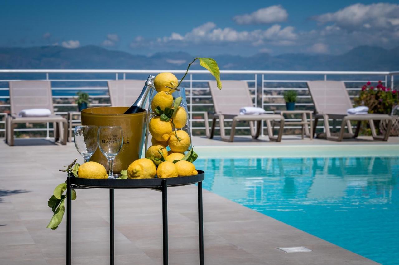 Villa Maria Con Piscina E Vista Mare Кастеламаре дел Голфо Екстериор снимка