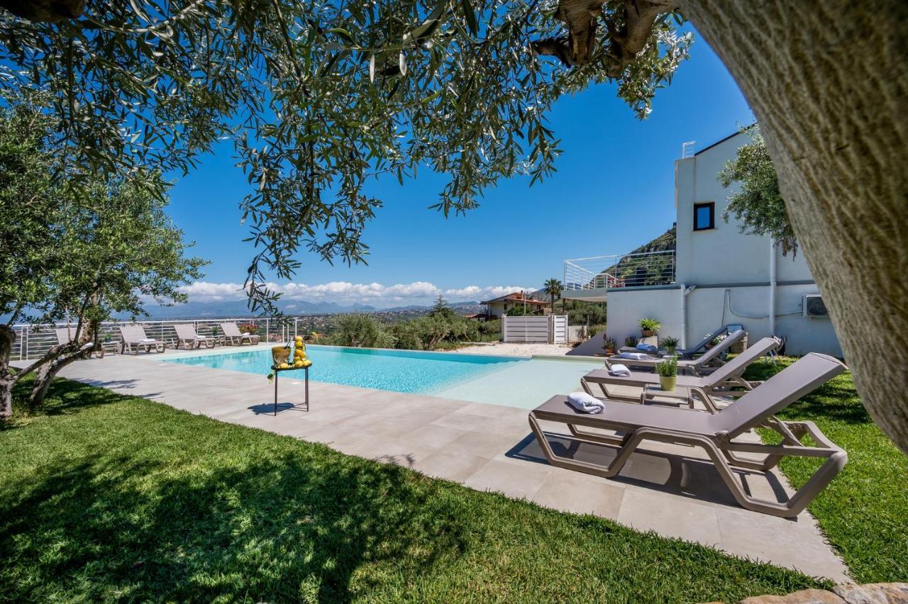 Villa Maria Con Piscina E Vista Mare Кастеламаре дел Голфо Екстериор снимка
