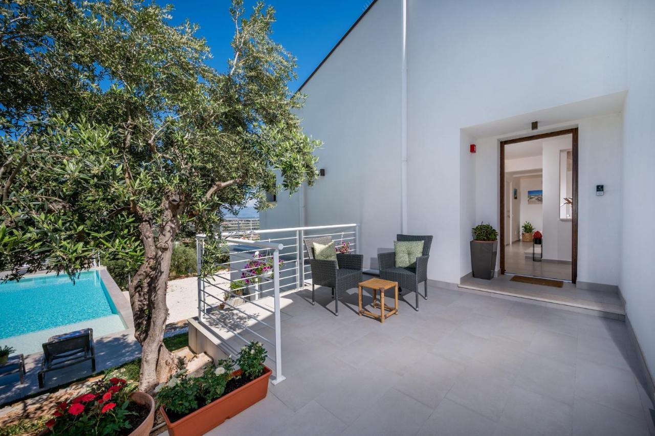 Villa Maria Con Piscina E Vista Mare Кастеламаре дел Голфо Екстериор снимка