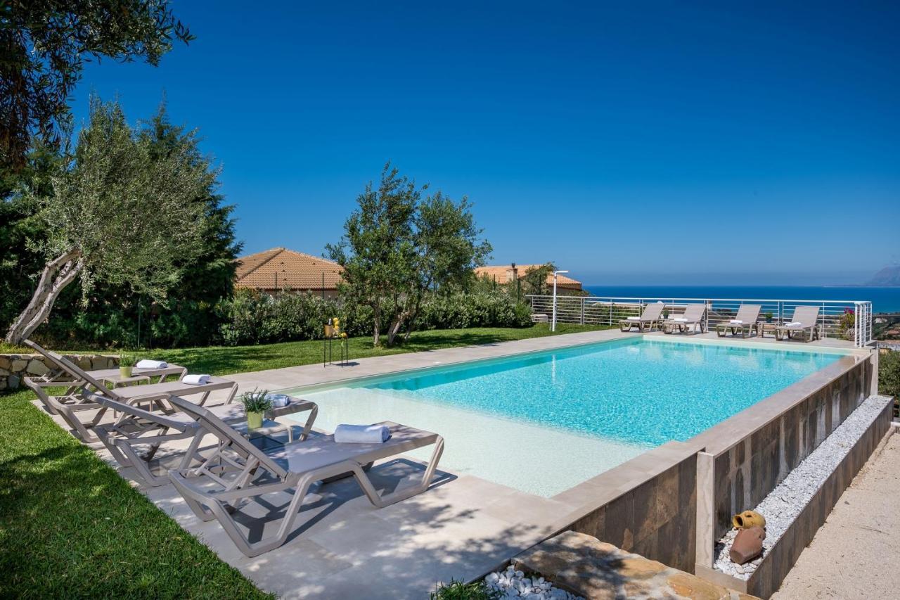 Villa Maria Con Piscina E Vista Mare Кастеламаре дел Голфо Екстериор снимка