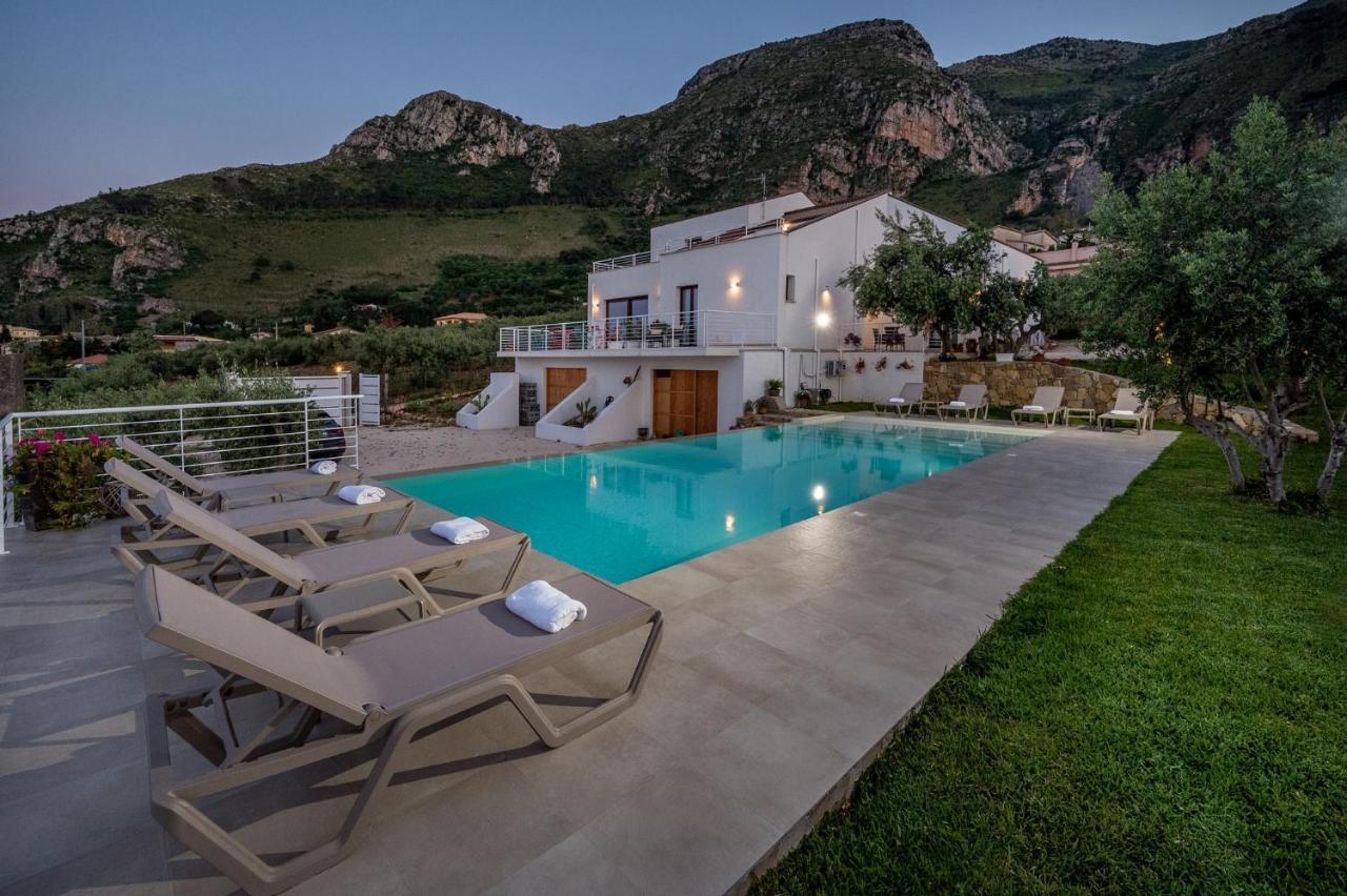 Villa Maria Con Piscina E Vista Mare Кастеламаре дел Голфо Екстериор снимка
