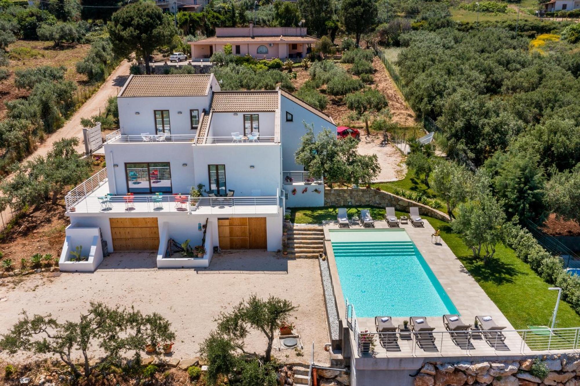 Villa Maria Con Piscina E Vista Mare Кастеламаре дел Голфо Екстериор снимка