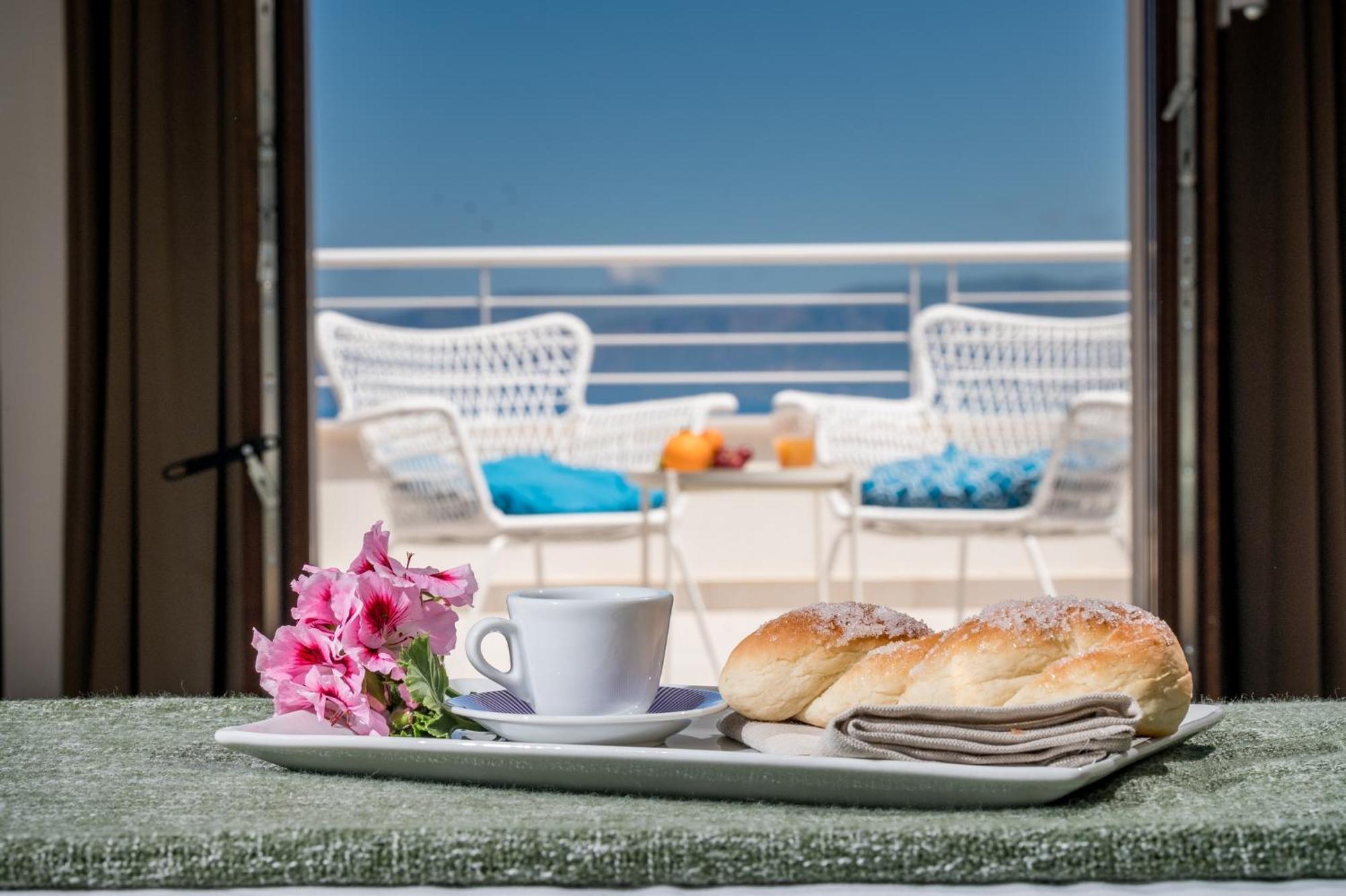 Villa Maria Con Piscina E Vista Mare Кастеламаре дел Голфо Стая снимка
