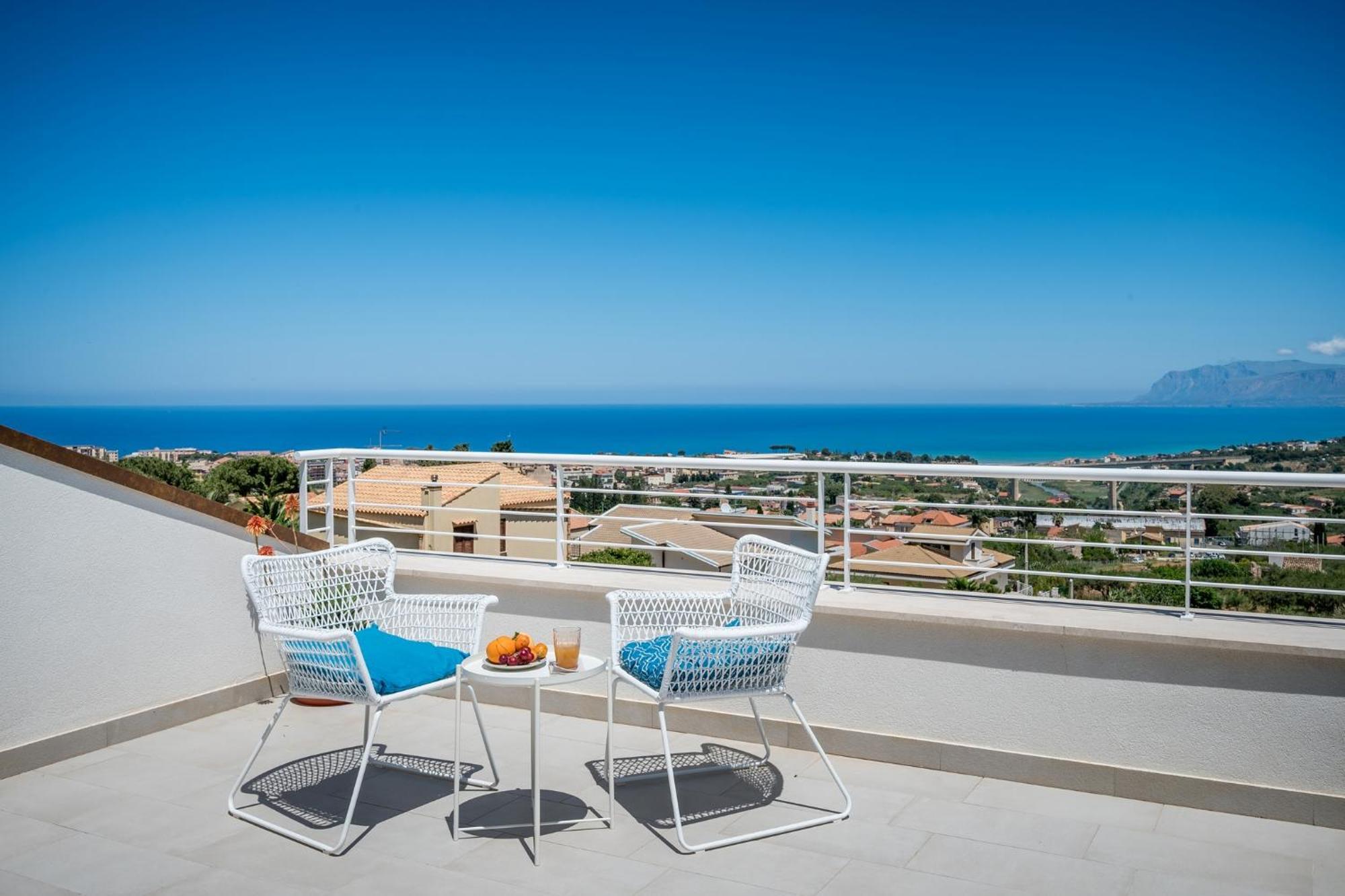 Villa Maria Con Piscina E Vista Mare Кастеламаре дел Голфо Стая снимка