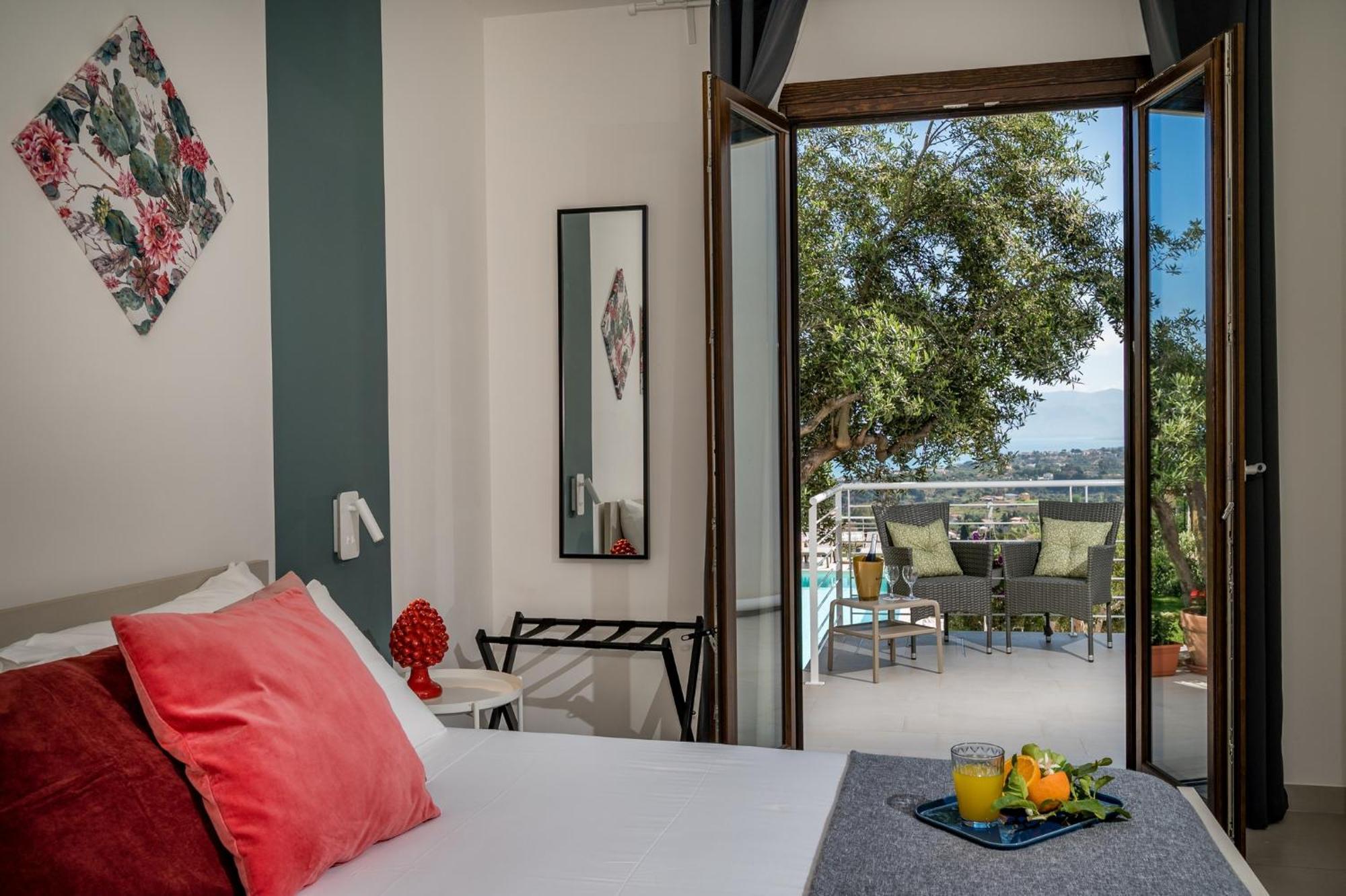 Villa Maria Con Piscina E Vista Mare Кастеламаре дел Голфо Стая снимка